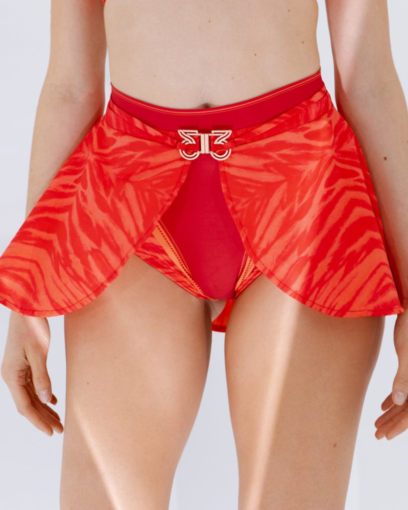 this piece offers both coverage and confidence for every beach or pool 